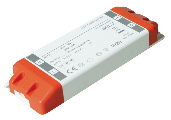Alimentatore IP20 corrente costante 900mA, 25-45V 220-240V~ 185*64*22mm Alimentatore IP20 corrente costante 900mA, 25-45V 220-240V~ 185*64*22mm